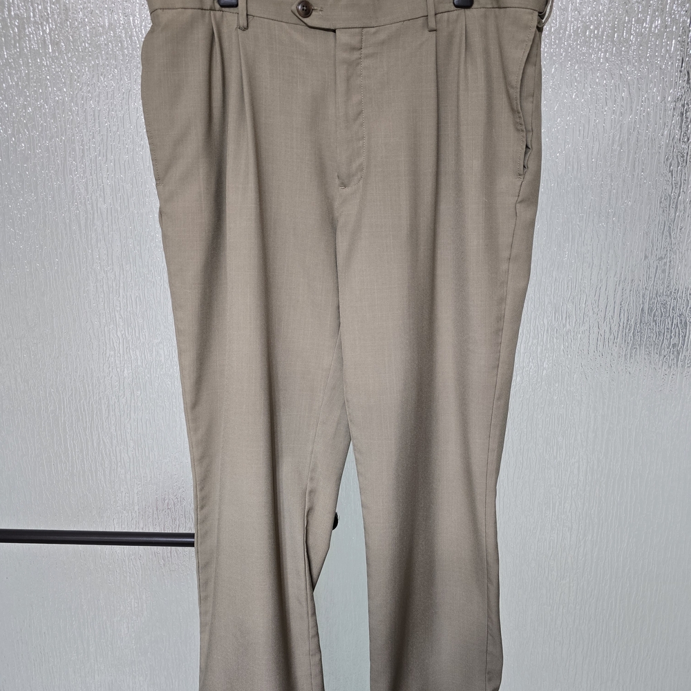Haggar Men's Dress Pants - Light Khaki